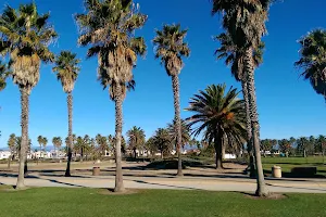 'olołkoy Beach Park image