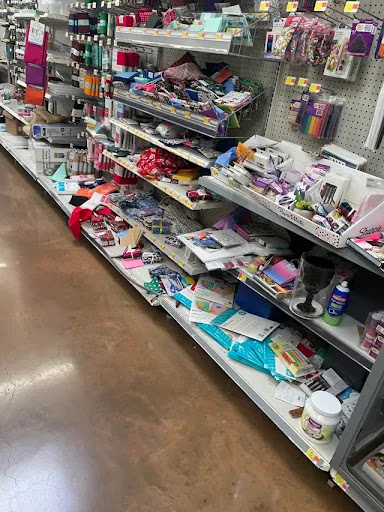 Department Store «Walmart Supercenter», reviews and photos, 3400 Steelyard Dr, Cleveland, OH 44109, USA