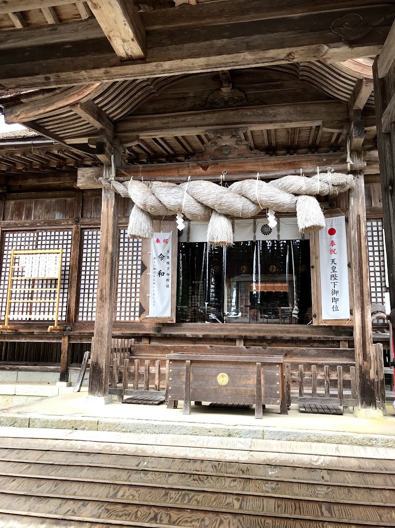 中山神社 拝殿(国登録有形文化財)