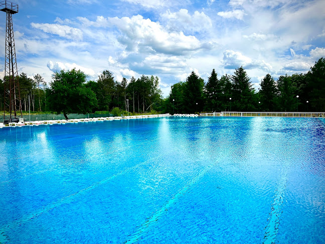 Polski Trambesh's Public Swimming Pool (плувен басейн) - Спортен комплекс