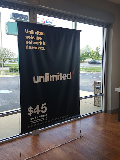 Cell Phone Store «Verizon», reviews and photos, 10651 E US Hwy 36 a, Avon, IN 46123, USA