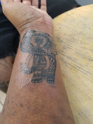 Tattoo Shop «Unlimited Mind Tattoo», reviews and photos, 1121 Texas Ave, Texas City, TX 77590, USA