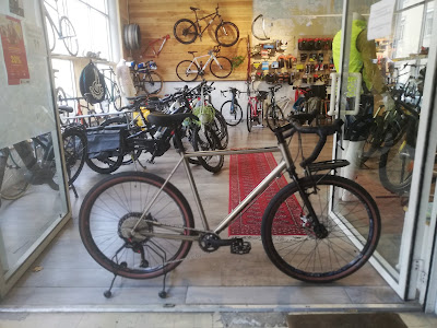 Facile, boutique cycle à Foix