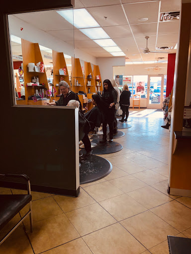 Hair Salon «Fantastic Sams Cut & Color», reviews and photos, 3505 Vicksburg Ln N Ste 600, Plymouth, MN 55447, USA