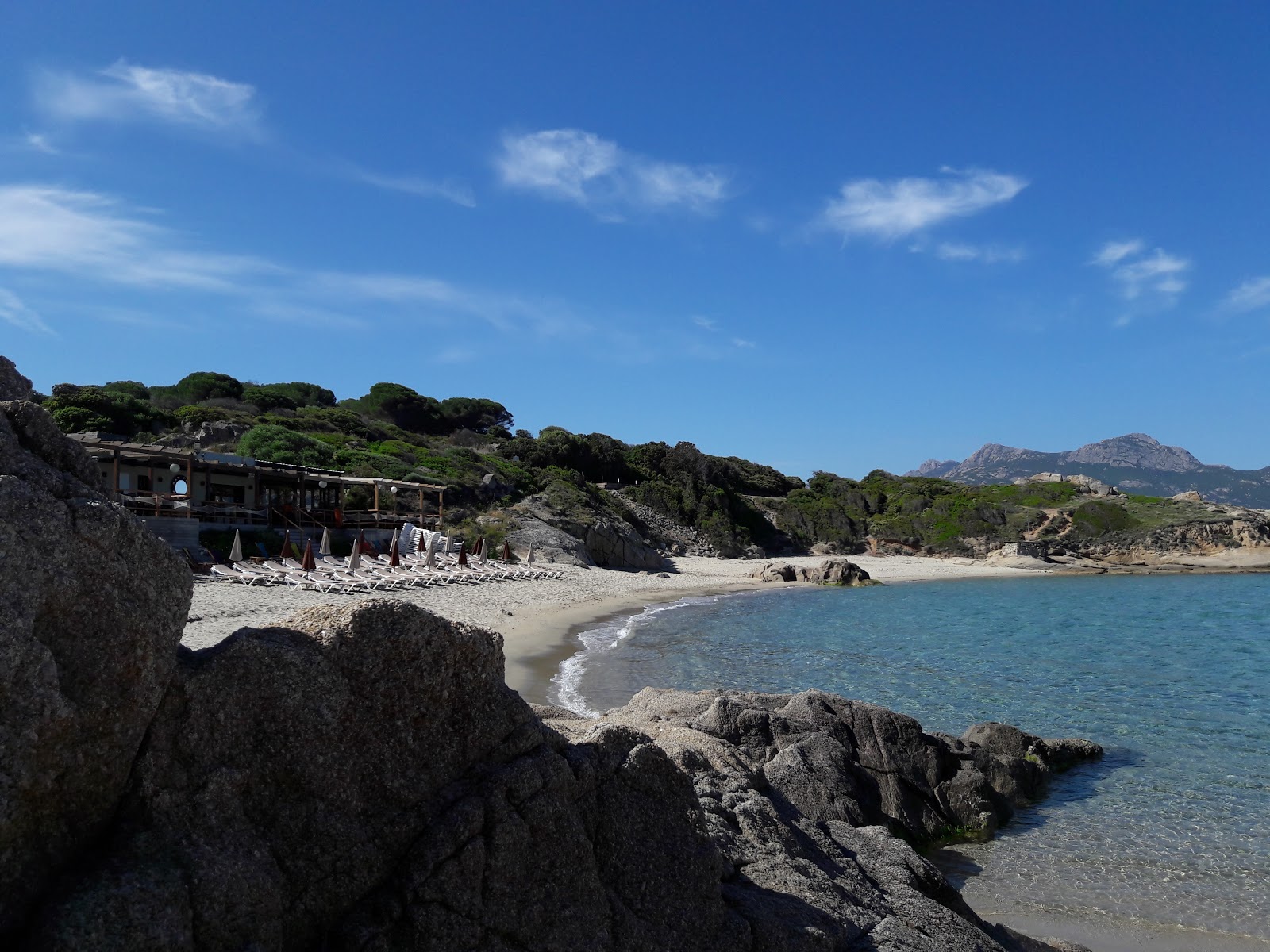 Foto de Moulin Atrium com areia fina cinza superfície