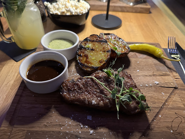 Beef and Pepper Steak house - Restauracja