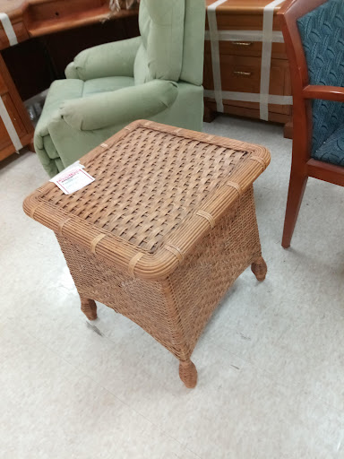 Thrift Store «Goodwill Retail & Donation Center», reviews and photos