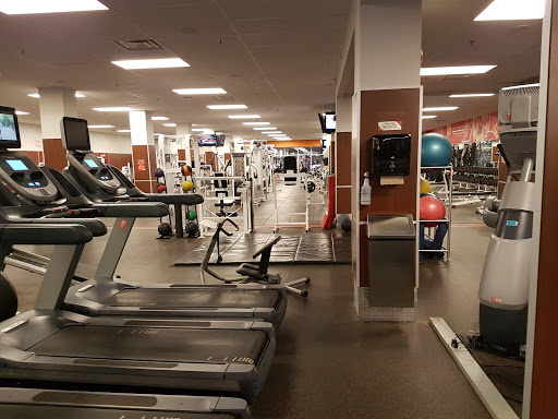GoodLife Fitness Ottawa Queen and Bank