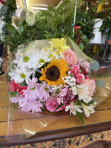 Florist «J.W. Becker Flowers & Gifts», reviews and photos, 225 Jericho Turnpike, Floral Park, NY 11001, USA