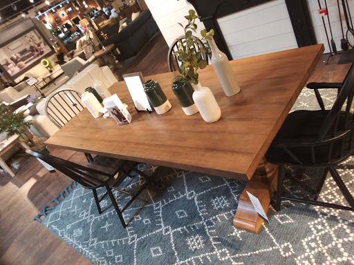 Furniture Store «Living Spaces - San Leandro», reviews and photos, 250 Floresta Blvd, San Leandro, CA 94578, USA