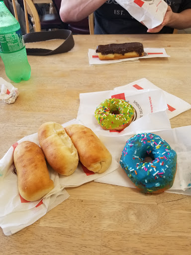 Donut Shop «Shipley Do-Nuts», reviews and photos, 507 W Moore Ave, Terrell, TX 75160, USA