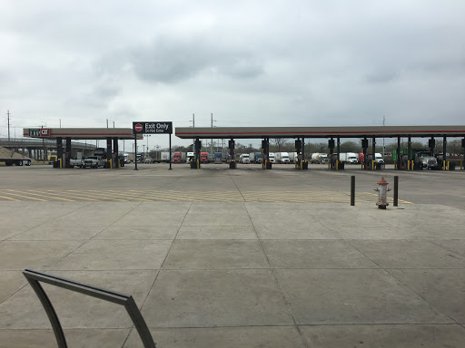 Gas Station «QuikTrip», reviews and photos, 401 E Wintergreen Rd, Hutchins, TX 75141, USA