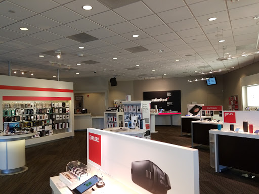 Cell Phone Store «Verizon», reviews and photos, 30465 Av. de Las Flores a, Rancho Santa Margarita, CA 92688, USA