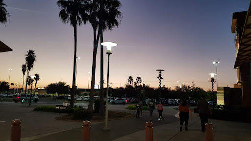 Shopping Mall «Rio Grande Valley Premium Outlets», reviews and photos, 5001 E Expy 83, Mercedes, TX 78570, USA