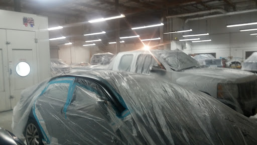 Auto Body Shop «Maaco Collision Repair & Auto Painting», reviews and photos, 355 Treck Dr, Tukwila, WA 98188, USA
