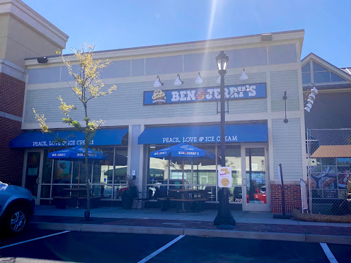 Shopping Mall «The Shoppes at Farmington Valley», reviews and photos, 110 Albany Turnpike, Canton, CT 06019, USA