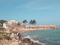 Foto von Praia dos Milagres mit eine gerade küstenlinie