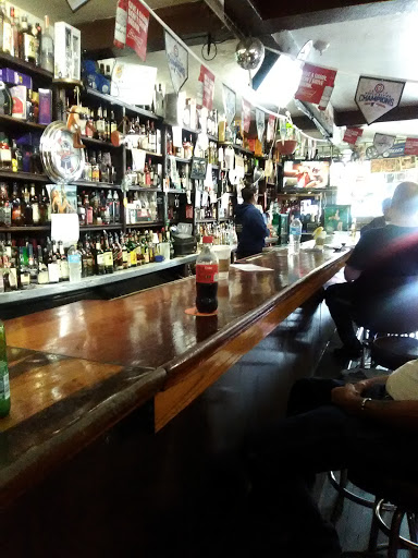 Liquor Store «Rite Liquors», reviews and photos, 1649 W Division St, Chicago, IL 60622, USA