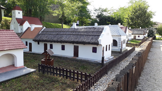 Értékelések erről a helyről: Mini Skanzen, Ászár - Múzeum