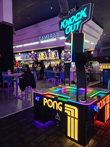 Sports Bar «Dave & Busters», reviews and photos