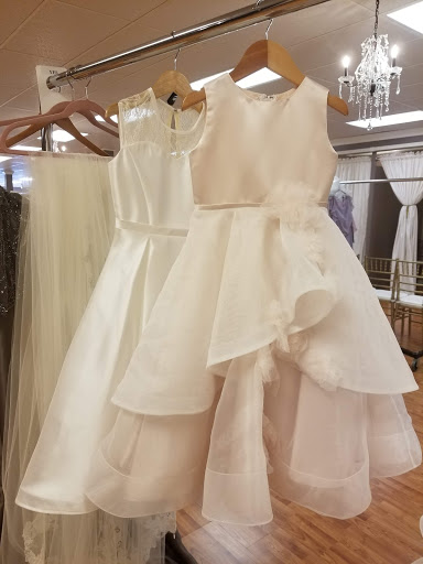 Bridal Shop «Blush Formal and Bridal Salon», reviews and photos, 3937 Perkins Rd, Baton Rouge, LA 70808, USA