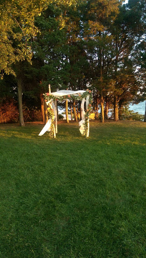  «Mt Hope Farm», reviews and photos, 250 Metacom Ave, Bristol, RI 02809, USA