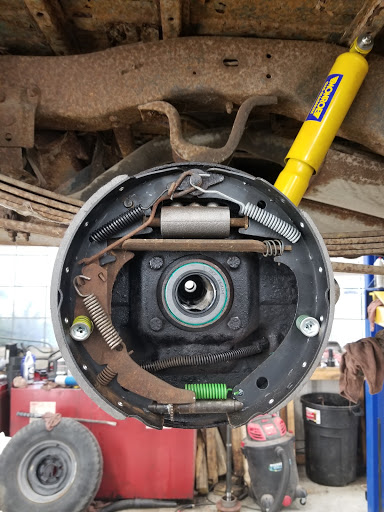 Auto Repair Shop «Silzer Auto Repair», reviews and photos, 3025 Douglas Ave, Des Moines, IA 50310, USA