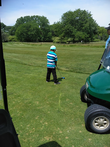 Golf Course «Boone Creek Golf Course», reviews and photos, 6912 Mason Hill Rd, Bull Valley, IL 60050, USA