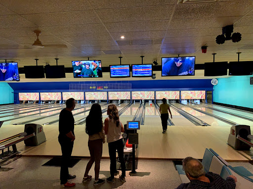 Bowling Alley «Iris Bowling Center & Splitz», reviews and photos, 300 S Iris St, Mt Pleasant, IA 52641, USA