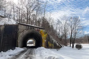 Tunnel Field image