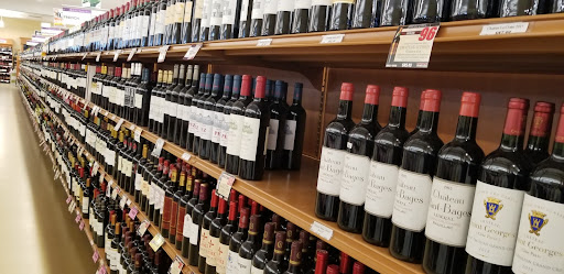 State Liquor Store «NH Liquor & Wine Outlet», reviews and photos, 500 Woodbury Ave, Portsmouth, NH 03801, USA