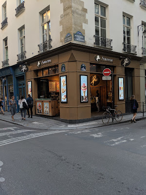 מרכז קניות רובע המארה à Paris