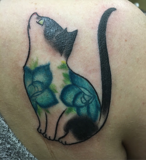 Tattoo Shop «Stay Gold Tattoo Studio», reviews and photos, 1351 Decatur Hwy Suite 115 ,117, Fultondale, AL 35068, USA