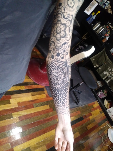 Tattoo Shop «Lucky Lotus Tattoo», reviews and photos, 1045 S Clinton Ave, Rochester, NY 14620, USA