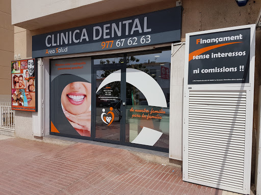 Clínica dental Area Salud Cunit en Cunit, Tarragona