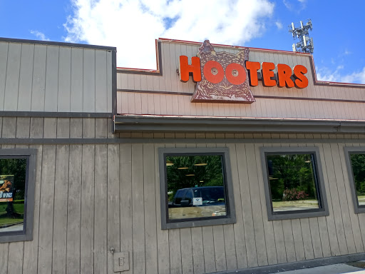 Hooters