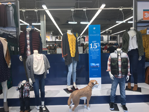 Clothing Store «Old Navy», reviews and photos, 2215 Black Rock Turnpike, Fairfield, CT 06825, USA