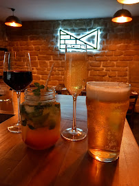 Plats et boissons du Restaurant thaï Makinne Bar et Restaurant à Paris - n°18