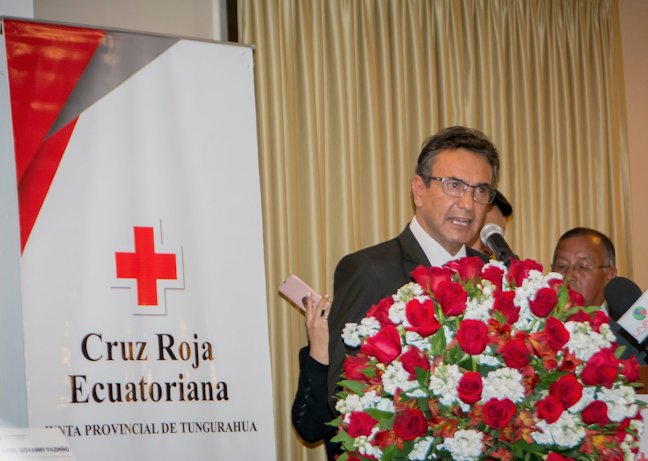 Dr. Luis Hernández Flores - Ambato