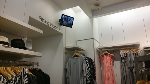 Clothing Store «Gap», reviews and photos, 1258 Wisconsin Ave NW, Washington, DC 20007, USA