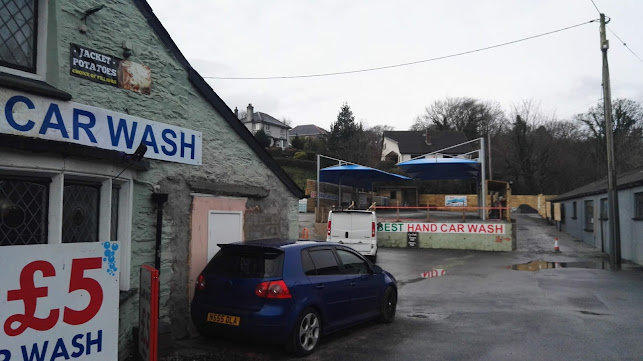 Royal Oak Hand Car Wash - Car wash