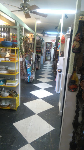 Thrift Store «Rummage 33», reviews and photos, 14343 Spotswood Trail, Ruckersville, VA 22968, USA