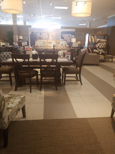 Furniture Store «Ashley Homestore», reviews and photos, 5600 Deerfield Blvd, Mason, OH 45040, USA