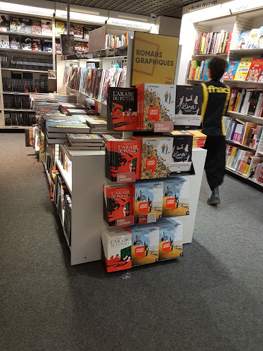 Cheap bookstores Lyon
