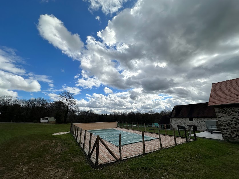 Gite Camp Vergnelibert à Chalais (Dordogne 24)