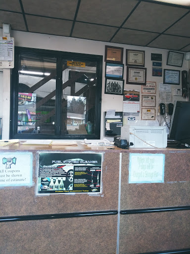 Auto Repair Shop «Meineke Car Care Center», reviews and photos, 7760 Reading Rd, Cincinnati, OH 45237, USA