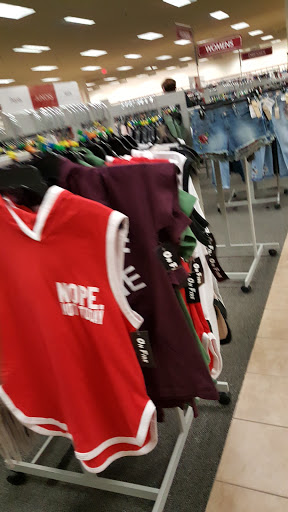 Clothing Store «Burlington Coat Factory», reviews and photos, 1716 Jantzen Beach Center, Portland, OR 97217, USA