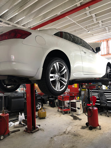 Used Car Dealer «Craige Motor Company», reviews and photos, 1102 S Duke St, Durham, NC 27707, USA