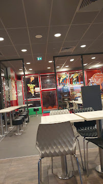 Atmosphère du Restaurant KFC Eragny (C.C Art de Vivre) - n°8