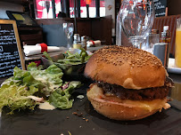 Plats et boissons du Restaurant de hamburgers L'Artisan du Burger à Paris - n°6